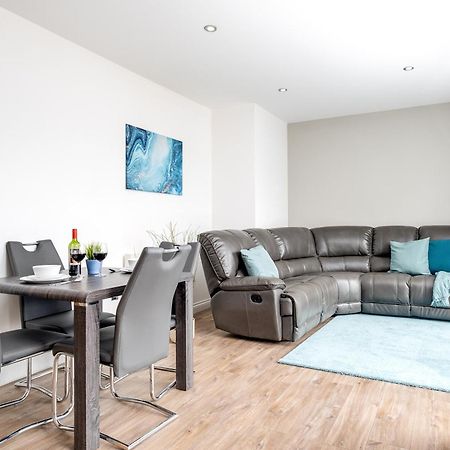 Pluxa Blue Sapphire Luxury Stay Free Parking Free Wifi - Walk Everywhere, Travel, Biz, Leisure Birmingham Exterior photo
